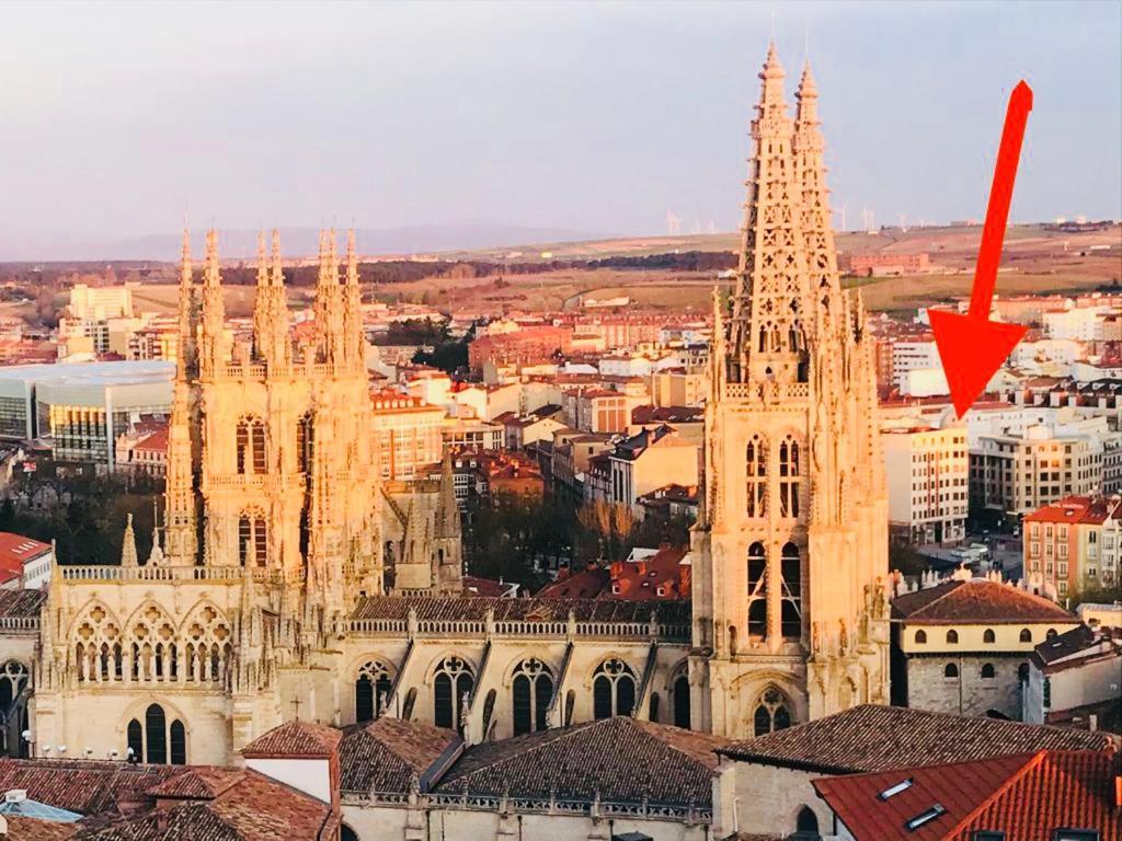 Burgo Mirando A La Catedral Desde Plaza Vega 아파트 외부 사진